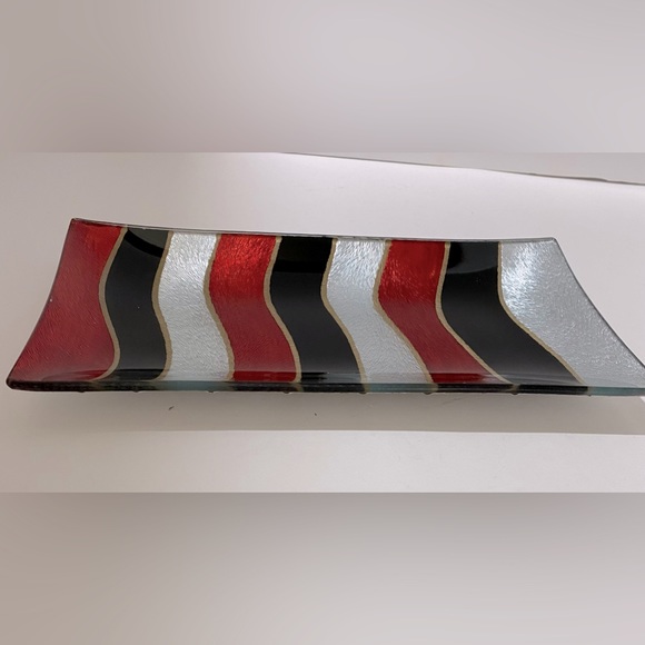 NIB Red Black Silver Rectangle Glass Wave Serving Plate 9.5"x5" - Picture 6 of 6